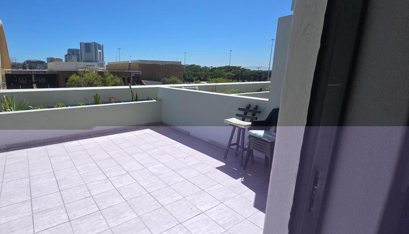 2 Bedroom Property for Sale in Zonnebloem Western Cape